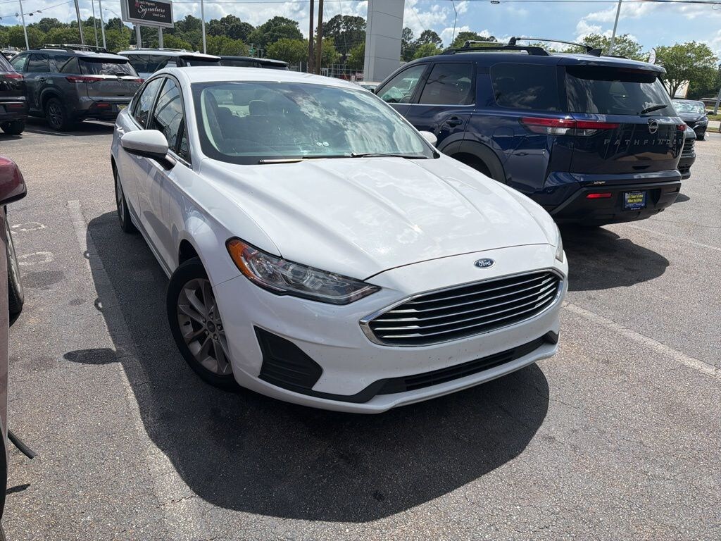 Used 2019 Ford Fusion SE Sedan
