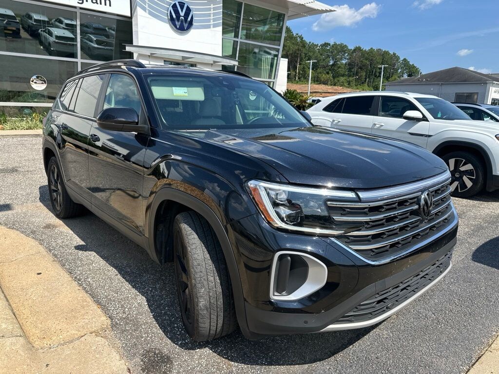 Certified 2024 Volkswagen Atlas 2.0T SE w/Technology SUV