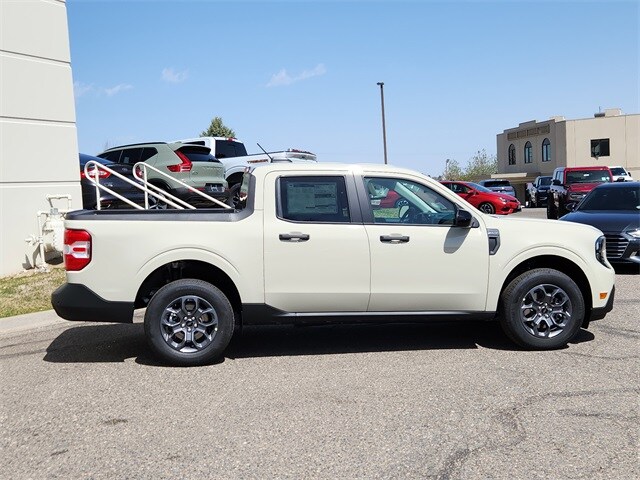 2025 Ford Maverick XLT photo 2