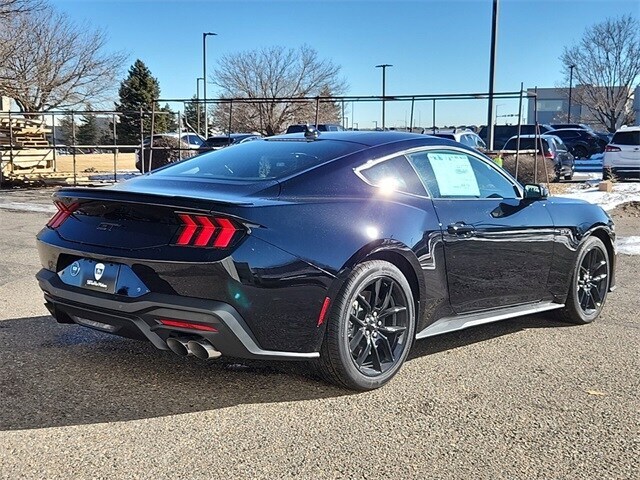 2025 Ford Mustang GT photo 3