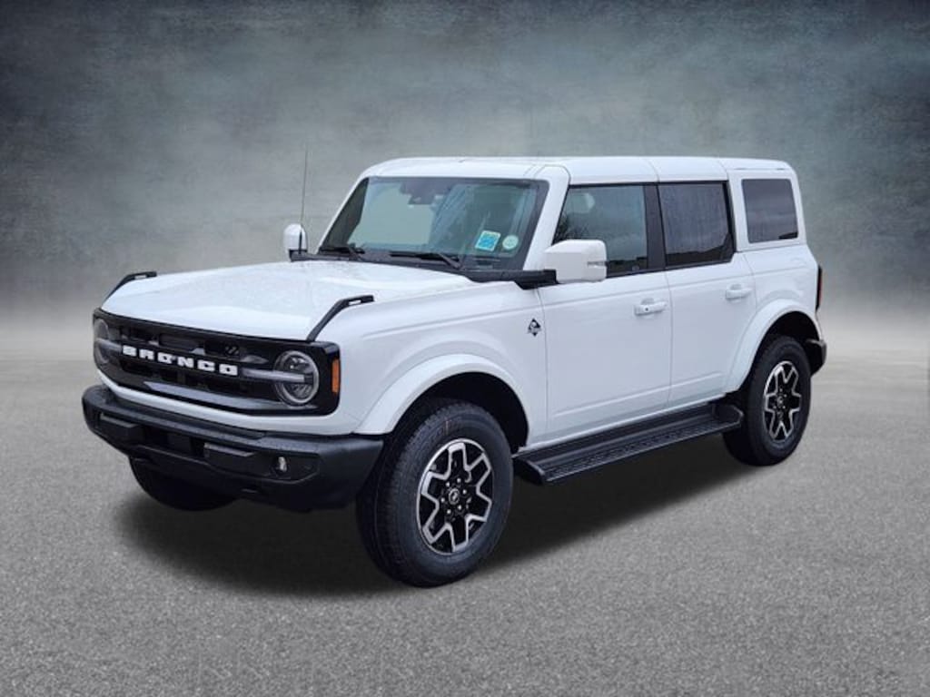 New 2025 Ford Bronco Outer Banks SUV