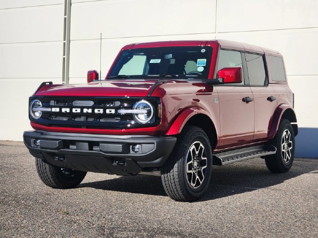 New 2026 Ford Bronco Outer Banks SUV