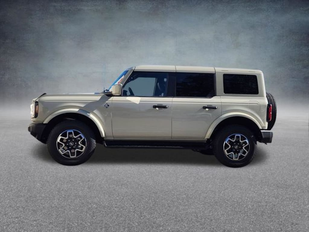 New 2026 Ford Bronco Outer Banks SUV