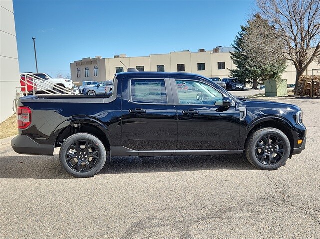 2025 Ford Maverick Lariat photo 2