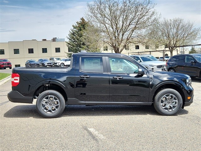 2025 Ford Maverick XLT photo 2