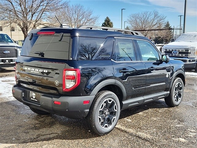 2025 Ford Bronco Sport Outer Banks photo 3