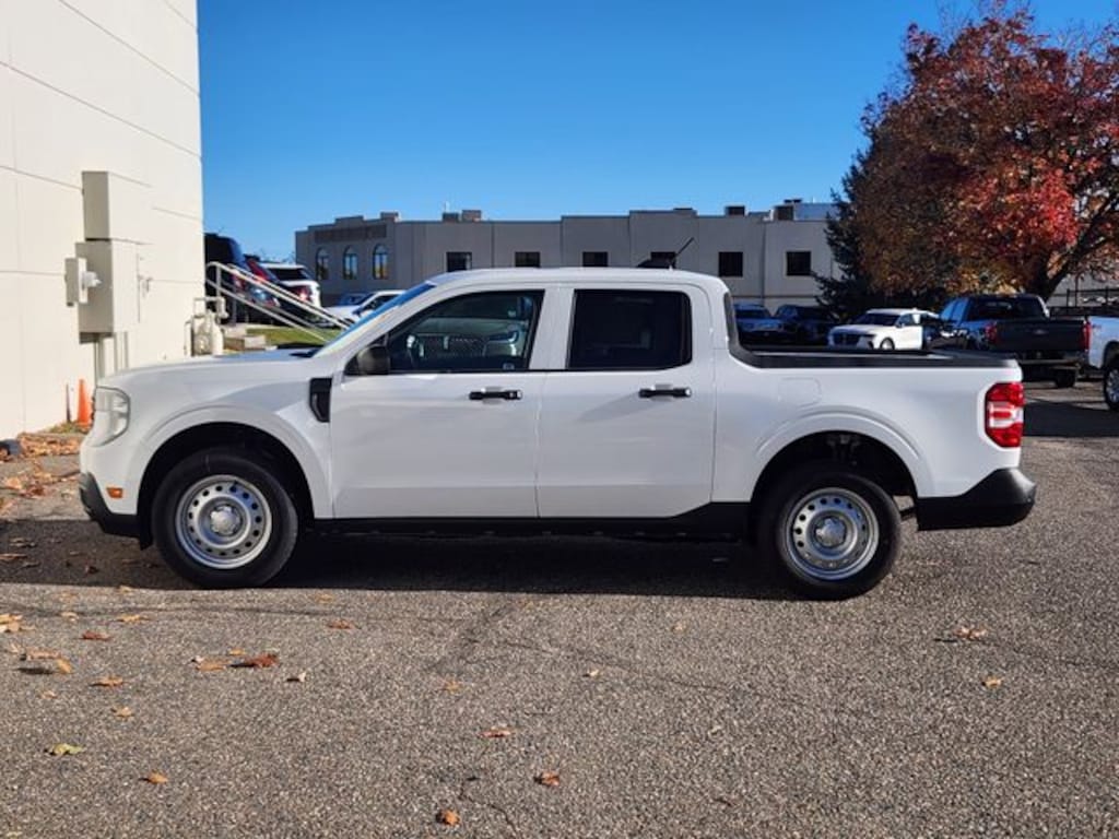 New 2025 Ford Maverick XL Truck