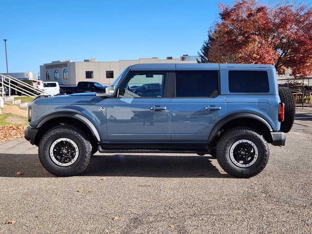 2025 Ford Bronco Outer Banks photo 4