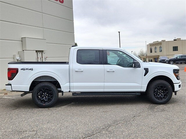 2025 Ford F-150 XLT photo 2