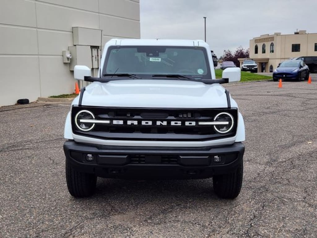 New 2025 Ford Bronco Outer Banks SUV