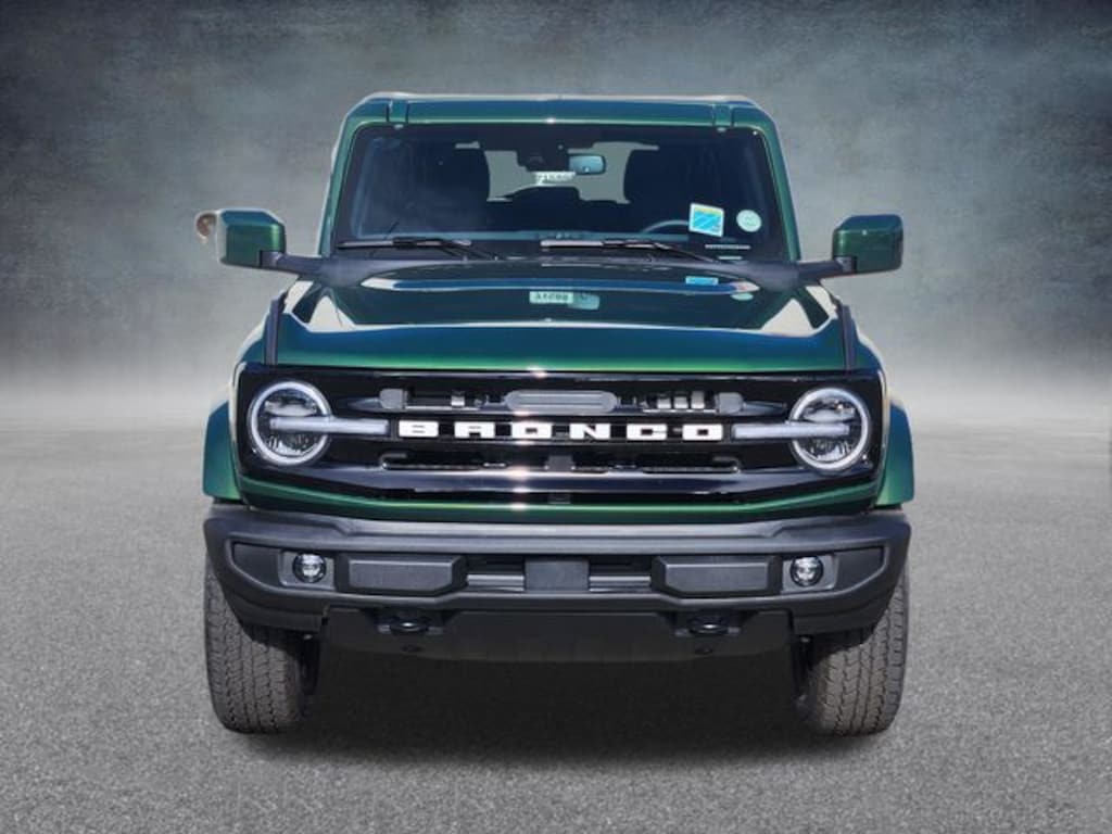 New 2025 Ford Bronco Outer Banks SUV