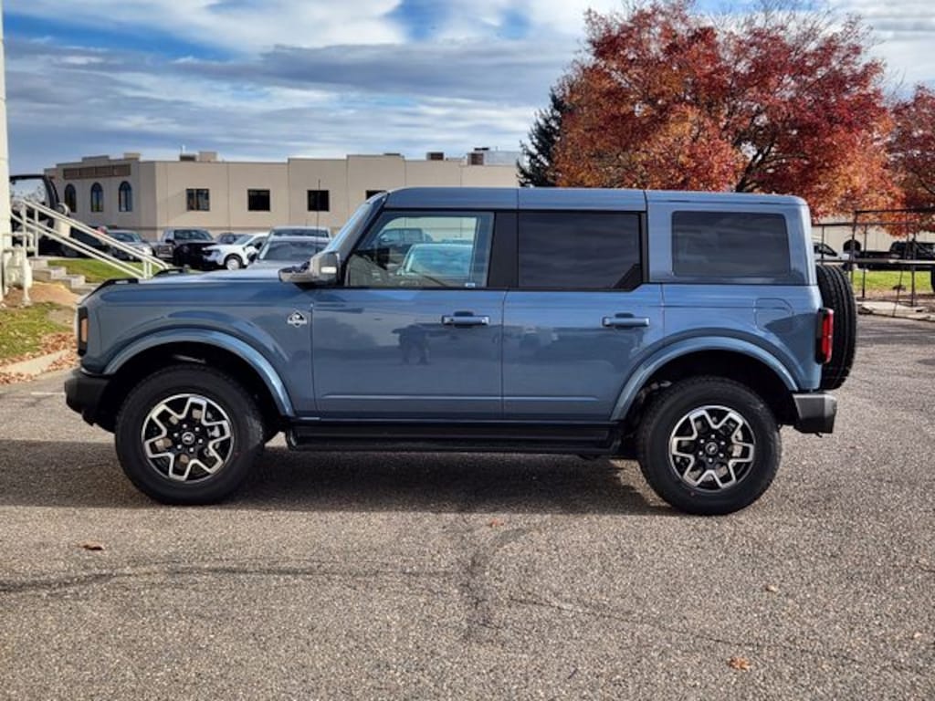 New 2025 Ford Bronco Outer Banks SUV