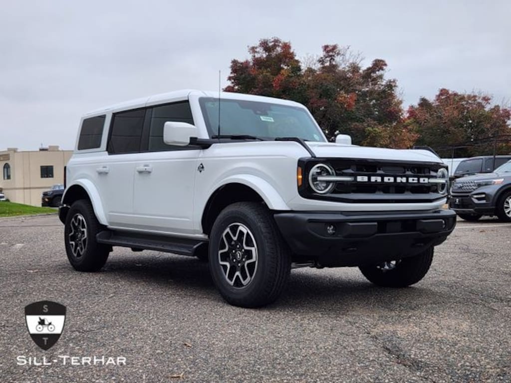 New 2025 Ford Bronco Outer Banks SUV