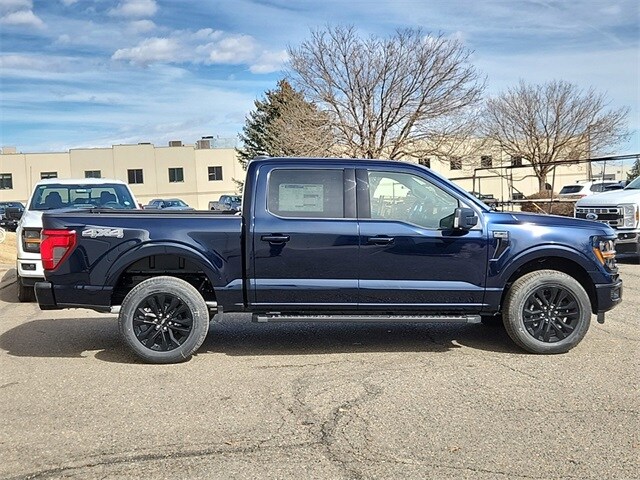 2025 Ford F-150 XLT photo 2