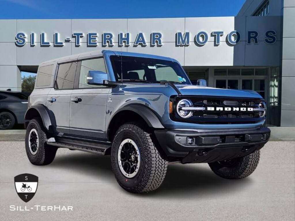 New 2025 Ford Bronco Outer Banks SUV