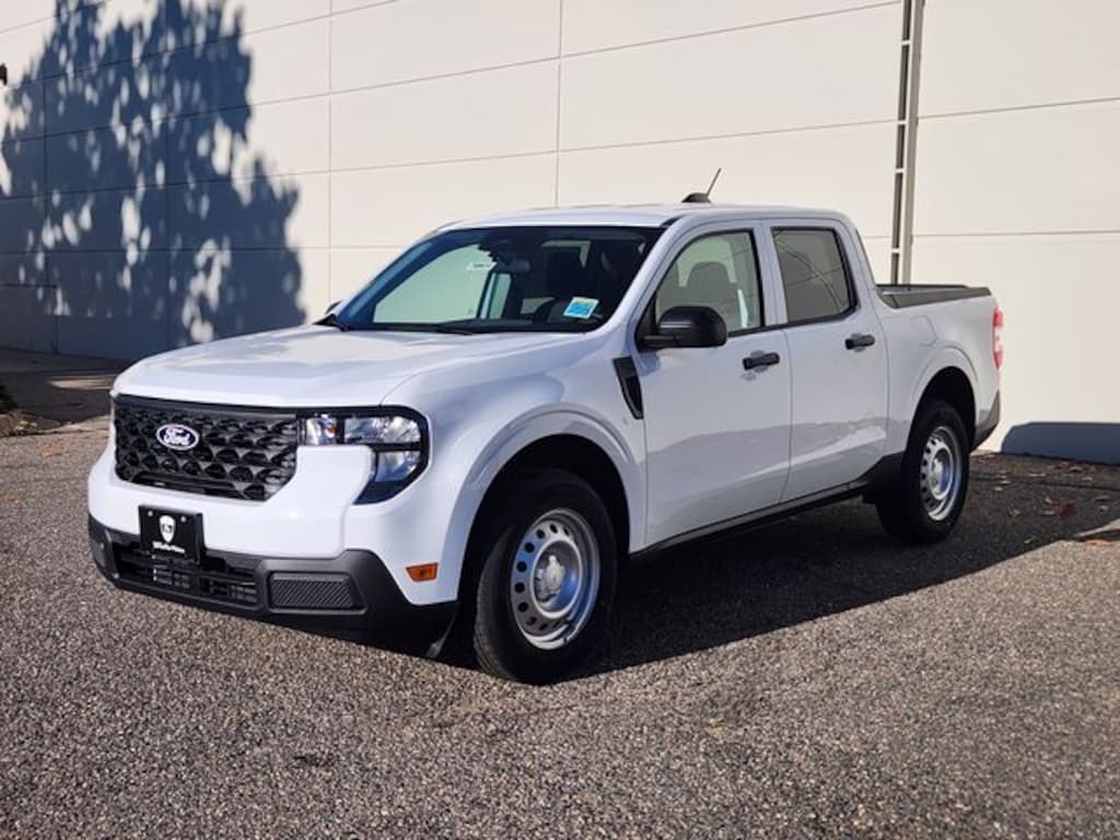 New 2025 Ford Maverick XL Truck