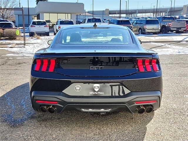 2025 Ford Mustang GT photo 4