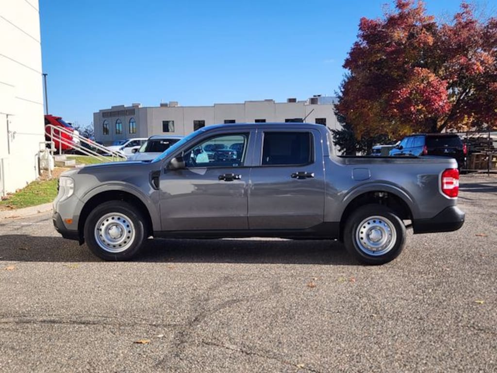 New 2025 Ford Maverick XL Truck