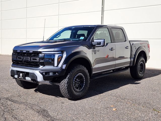 2025 Ford F-150 Raptor photo 3