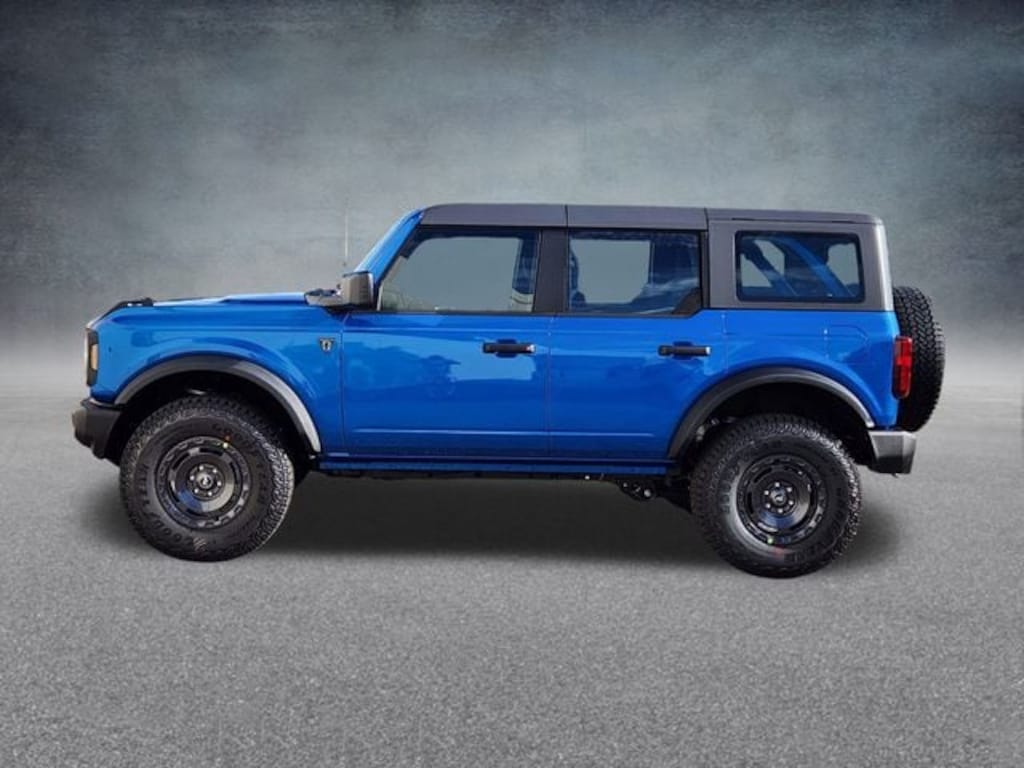 New 2025 Ford Bronco Base SUV