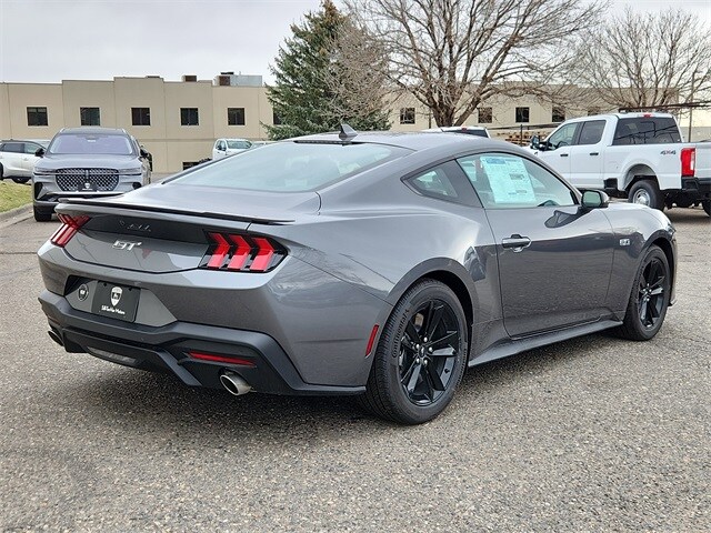 2025 Ford Mustang GT photo 3