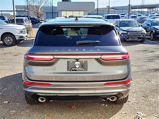 2025 Lincoln Corsair Grand Touring photo 4