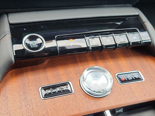 2025 Lincoln Navigator Black Label - Photo 23