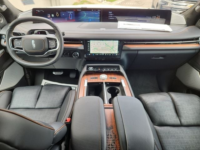 2025 Lincoln Navigator Black Label - Photo 11