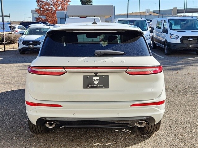 2025 Lincoln Corsair Premiere photo 4