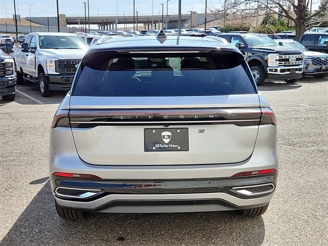 2025 Lincoln Nautilus Black Label photo 4