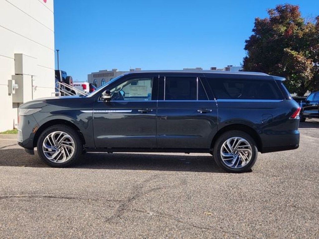New 2025 Lincoln Navigator Reserve-L SUV