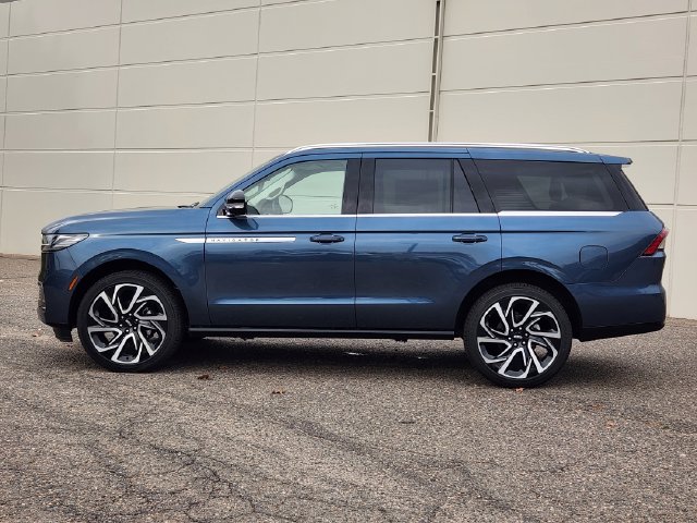 New 2027 Lincoln Navigator Reserve SUV