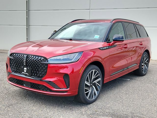 2025 Lincoln Aviator Black Label photo 3