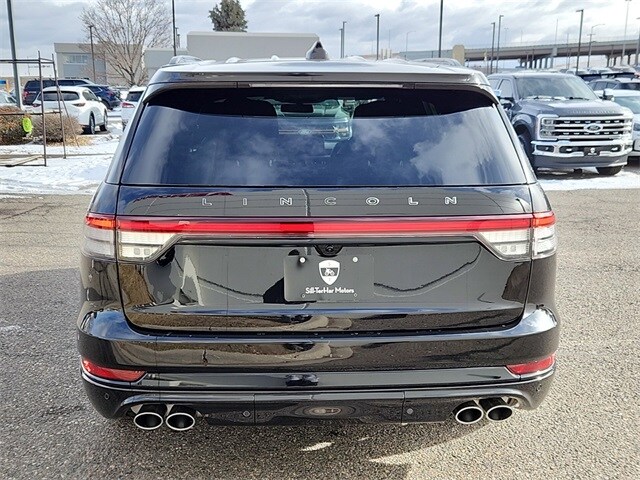 2025 Lincoln Aviator Black Label photo 4