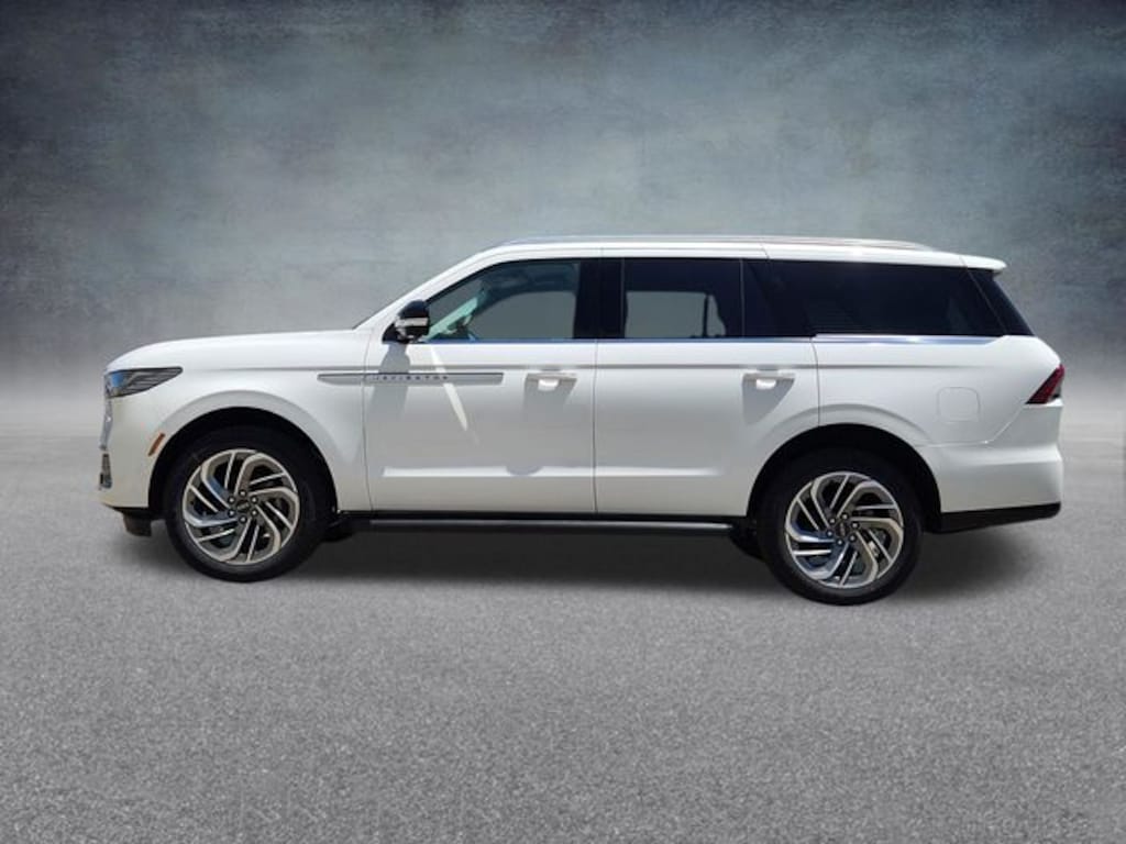 New 2026 Lincoln Navigator