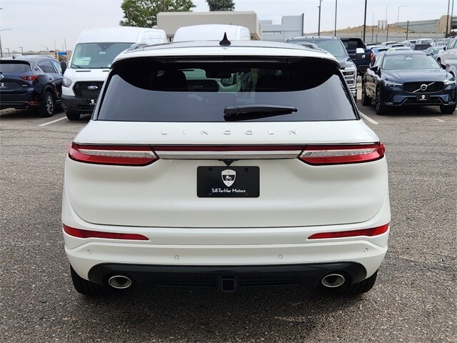 2025 Lincoln Corsair Grand Touring photo 4