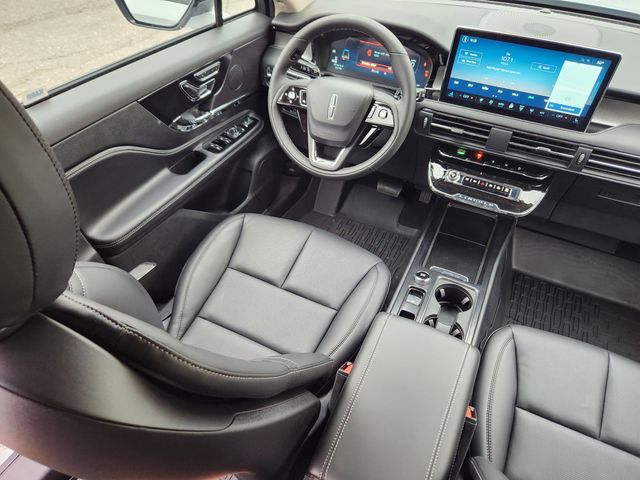 2026 Lincoln Corsair Premiere - Photo 9