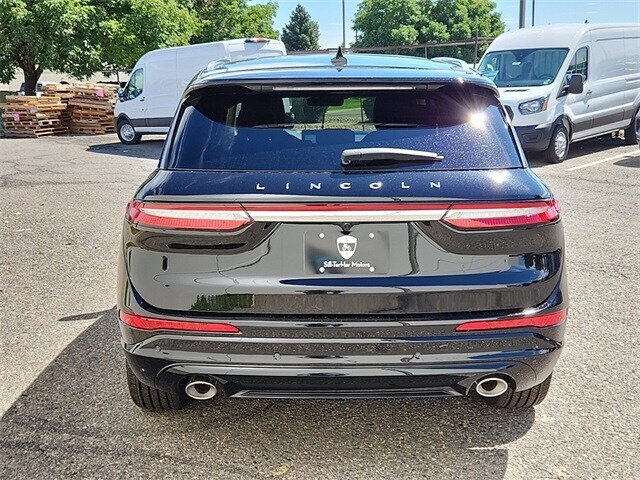 2024 Lincoln Corsair Grand Touring photo 4