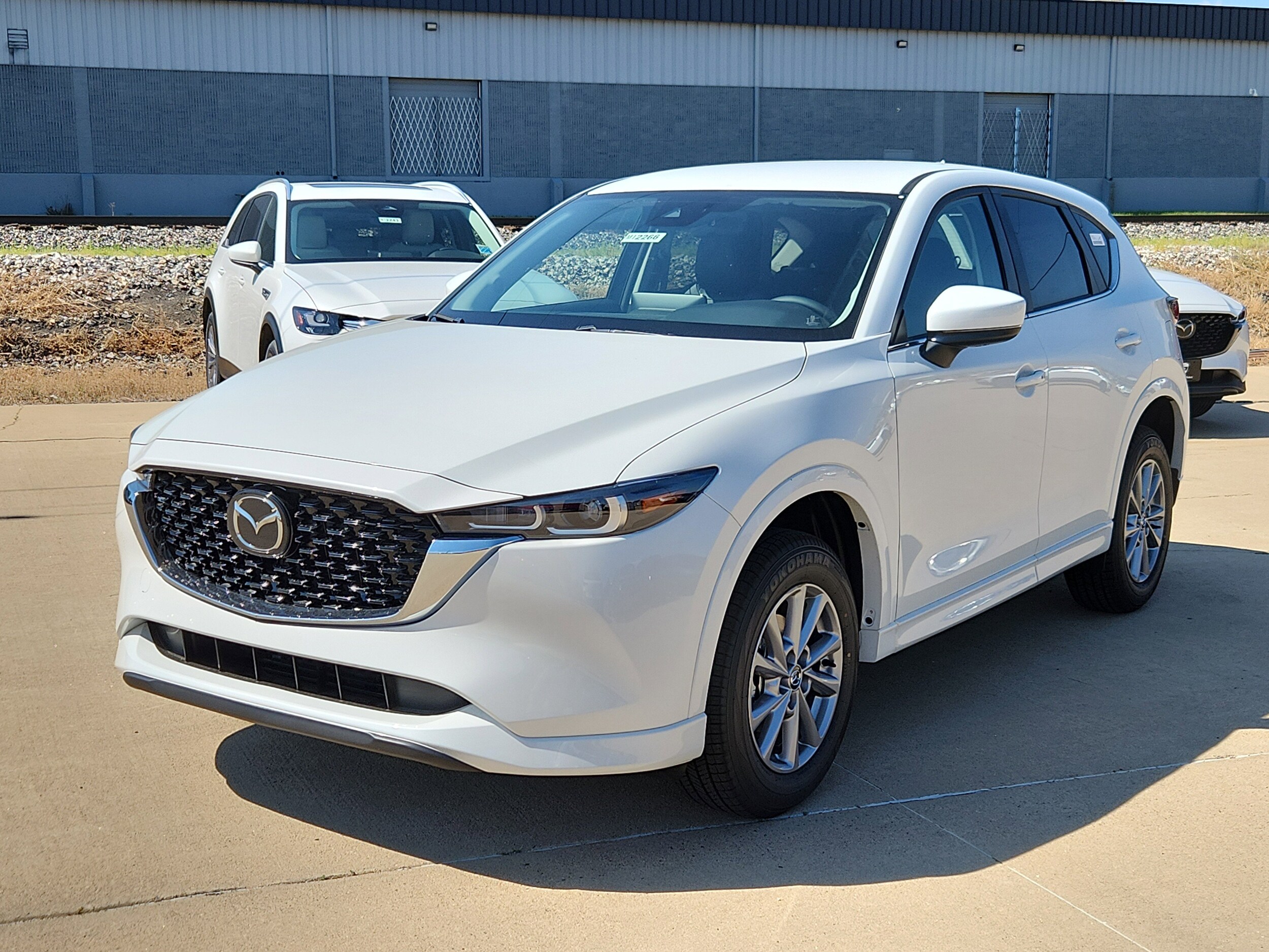 2025 Mazda CX-5 2.5 Select photo 3