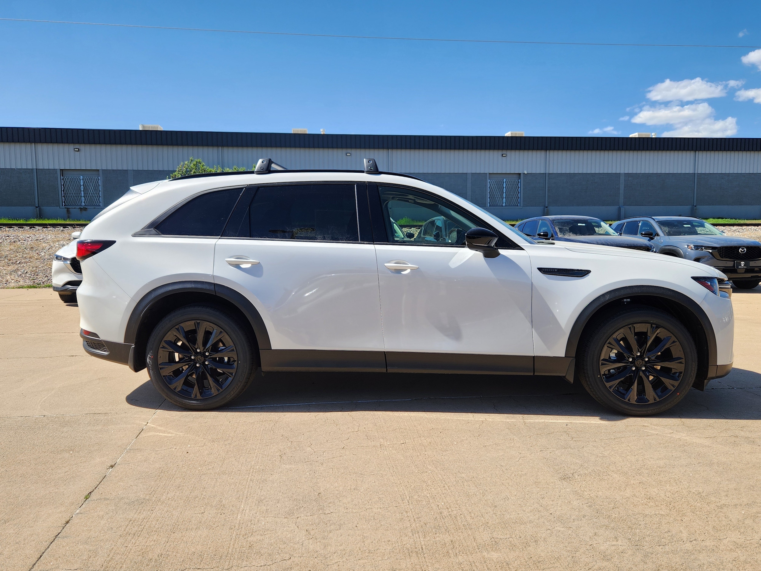 2026 Mazda CX-90 Premium Package - Photo 8