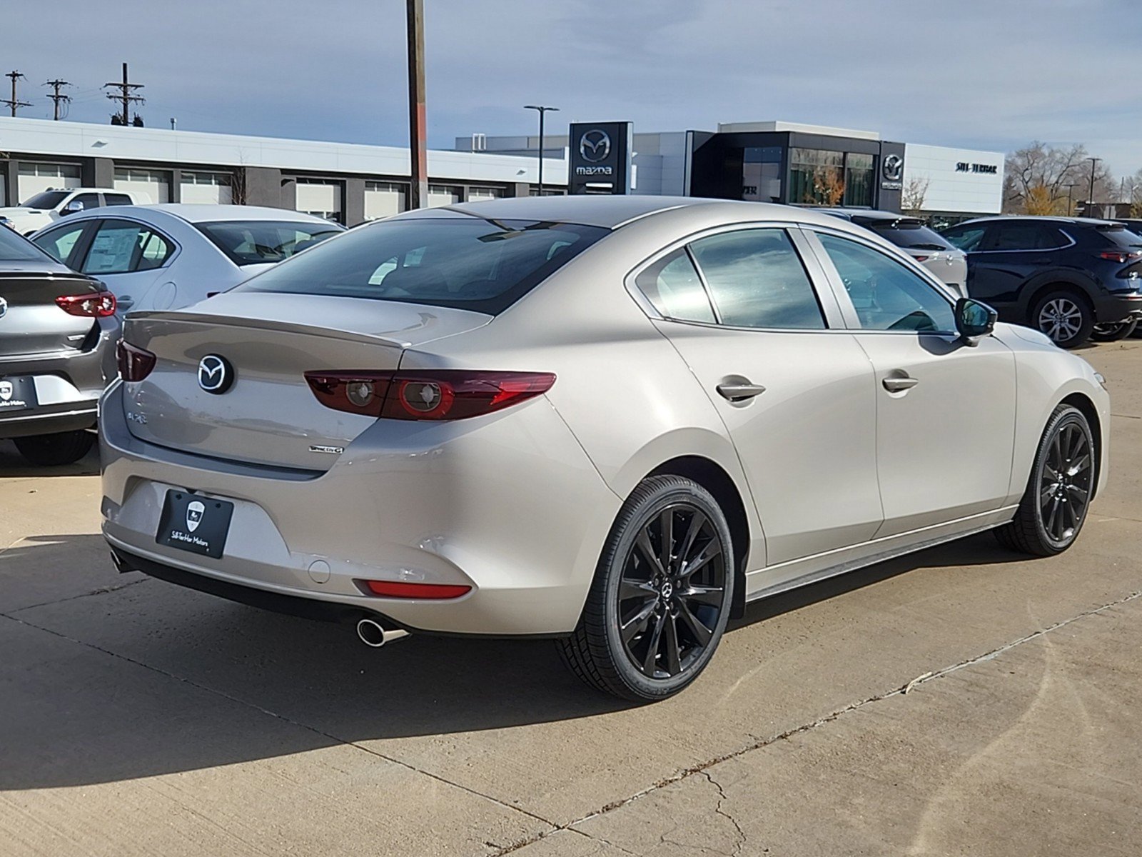 2024 Mazda Mazda3 2.5 Select Sport Sedan photo 3