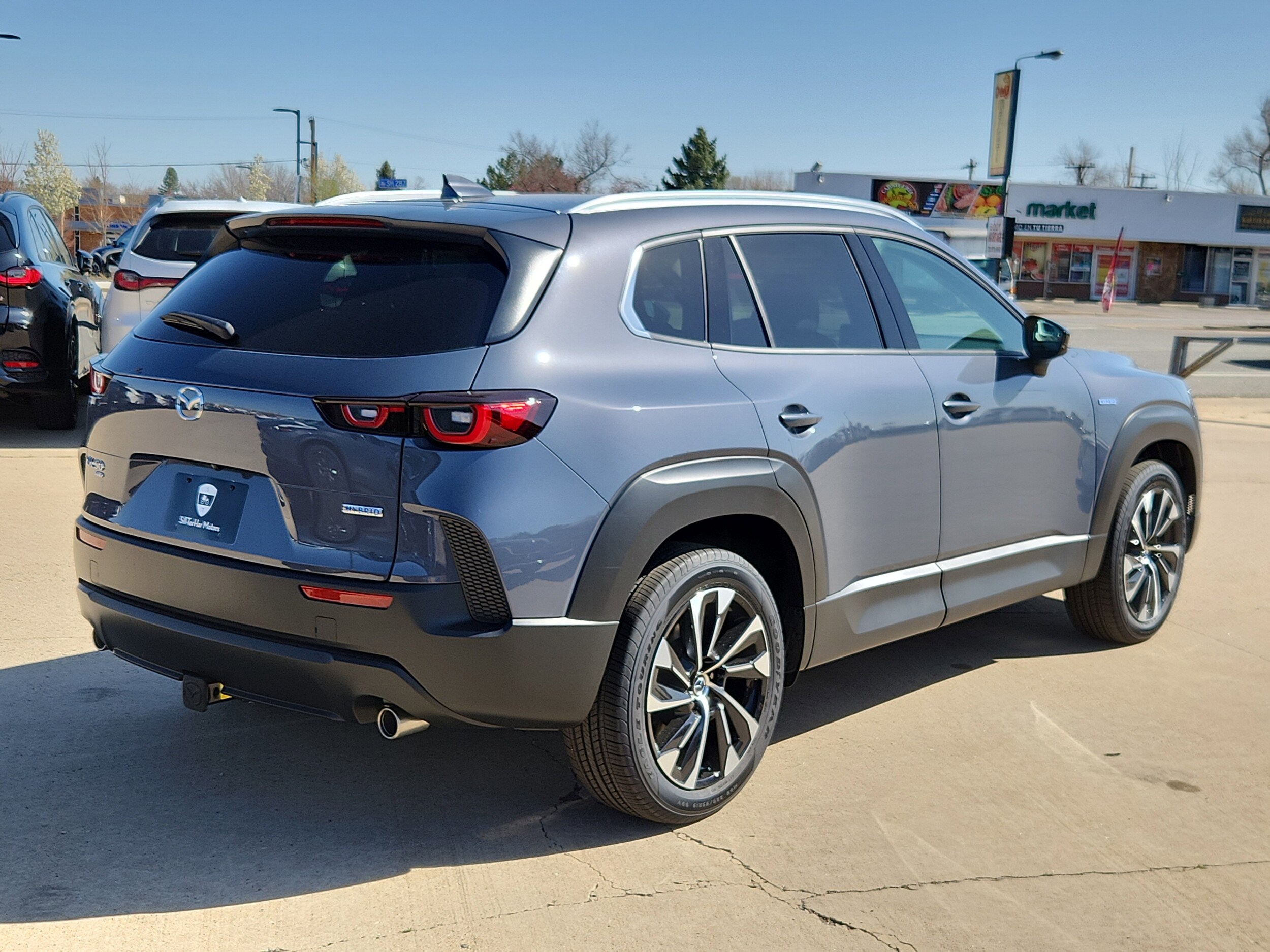 2025 Mazda CX-50 Premium Plus photo 3