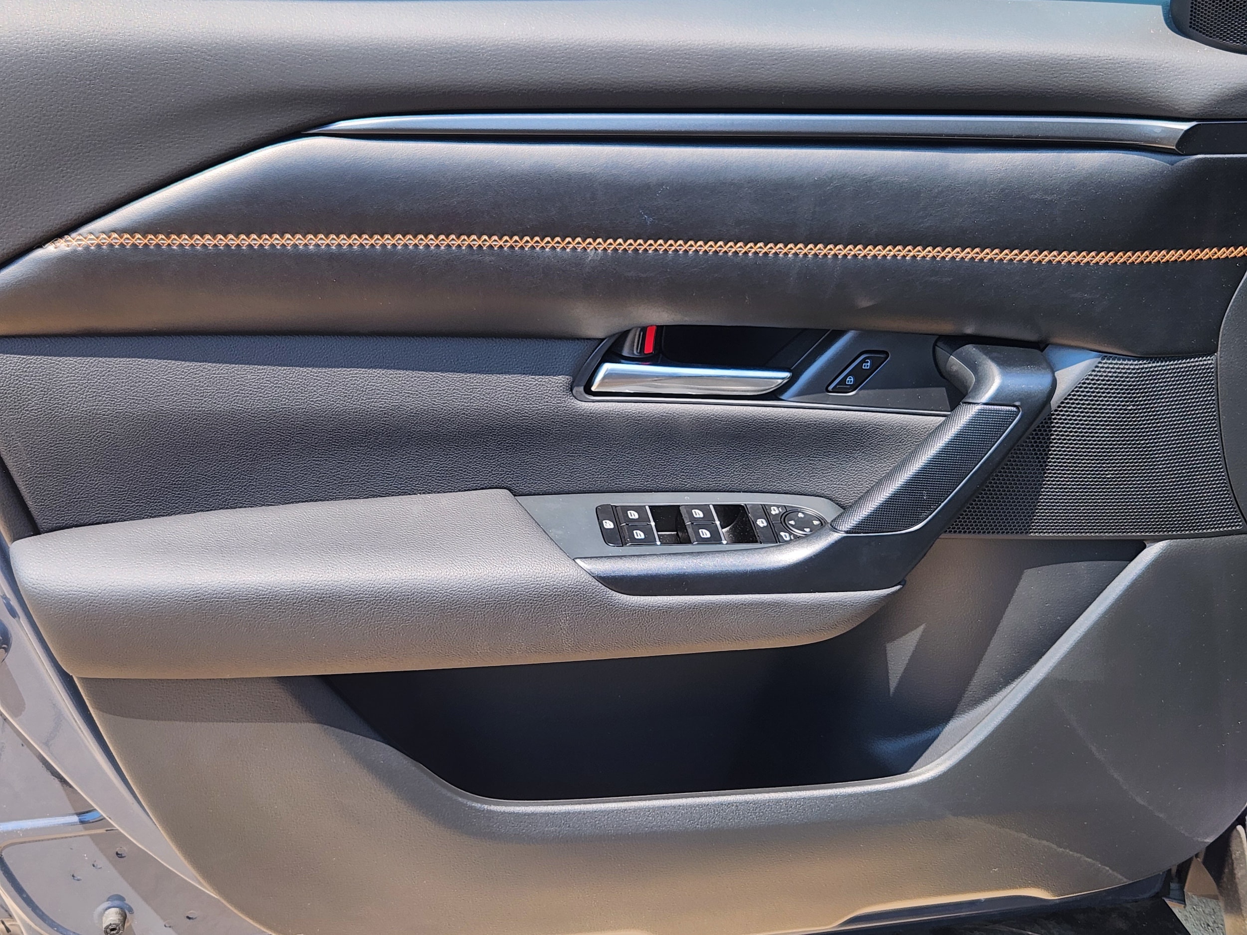 2026 Mazda CX-50 Premium Plus - Photo 9