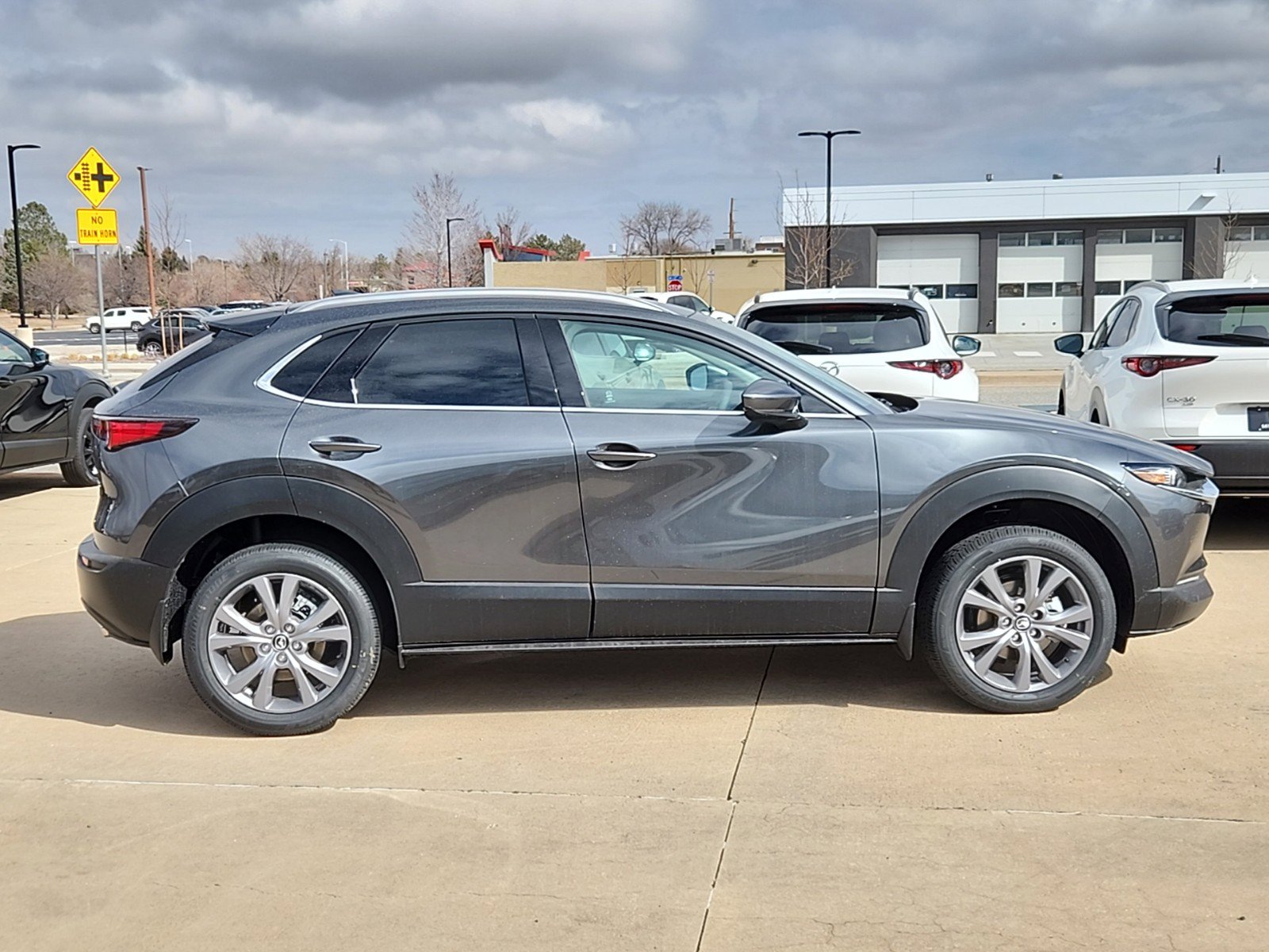 2025 Mazda CX-30 2.5 S Premium photo 2