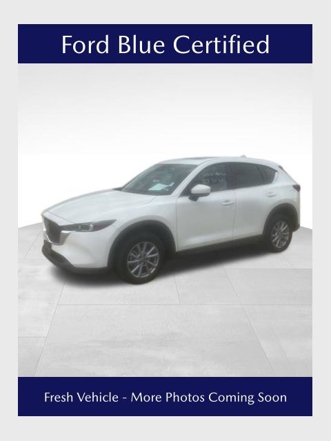 2023 Mazda CX-5 S Preferred package Auto AWD's photo