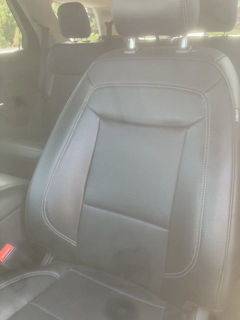 2023 Ford Explorer Limited photo 2