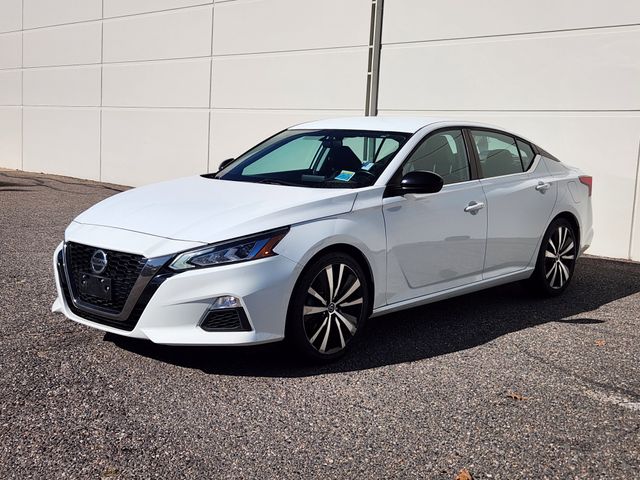 2019 Nissan Altima 2.5 SR photo 3
