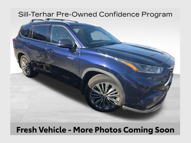 2021 Toyota Highlander Platinum