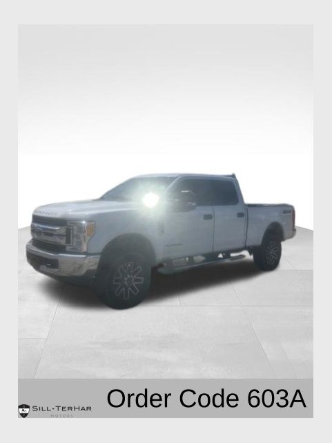 2017 Ford F-250 XLT 4x4 Crew Cab 6-3/4' Box's photo