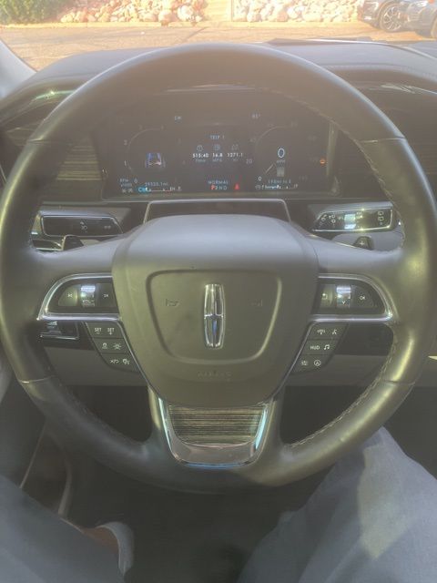 2024 Lincoln Navigator Black Label photo 3